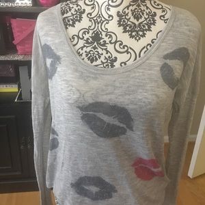 AEROPOSTALE BURNOUT LIPS SWEATER SIZE M